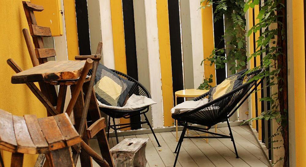 Happy Colours In Old Town Apartment Kecskemet Ngoại thất bức ảnh